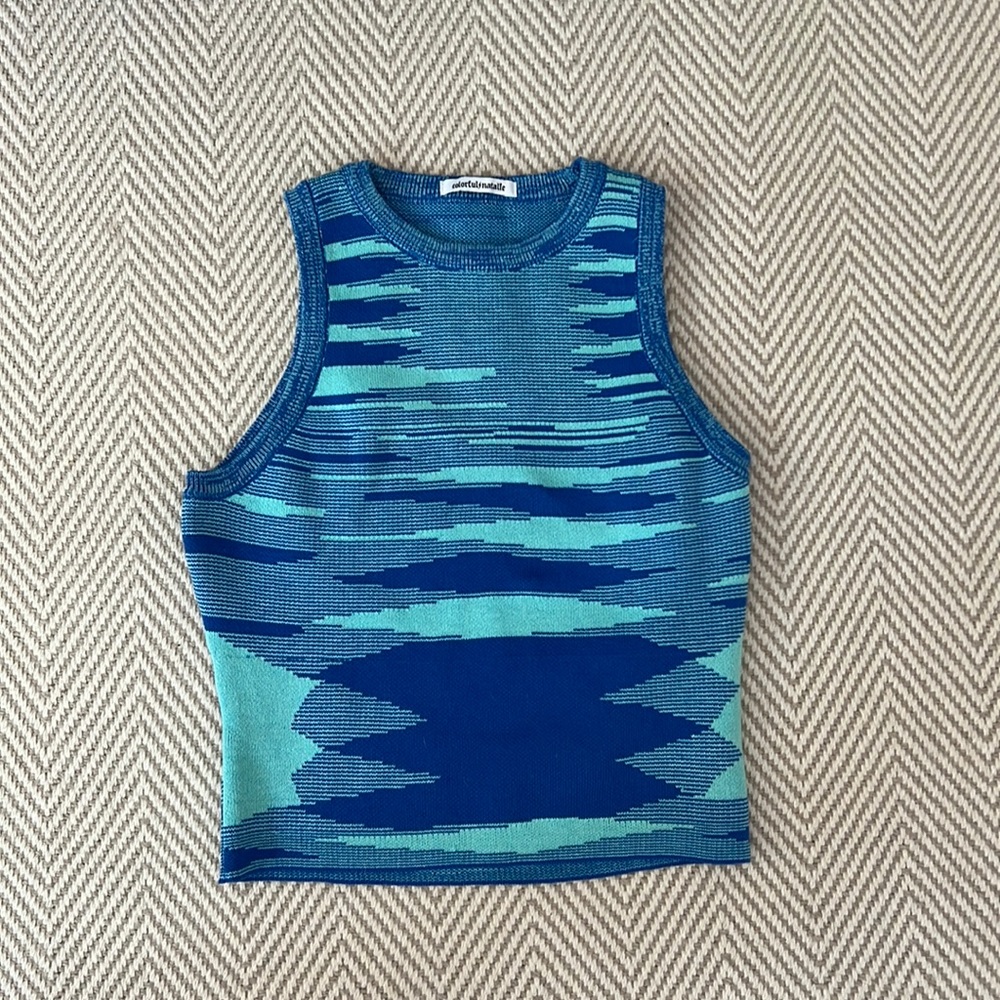 Super cute never worn shirt!!